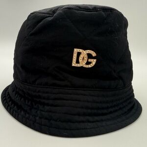 Dolce & Gabbana DG Crystal Logo Quilted Bucket Hat Black OS
